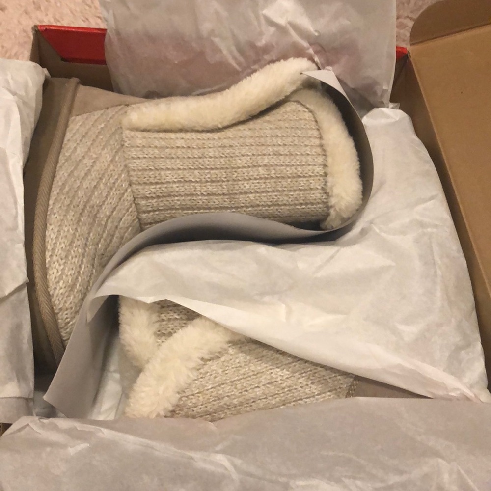 Boots - Picture 3 of 3